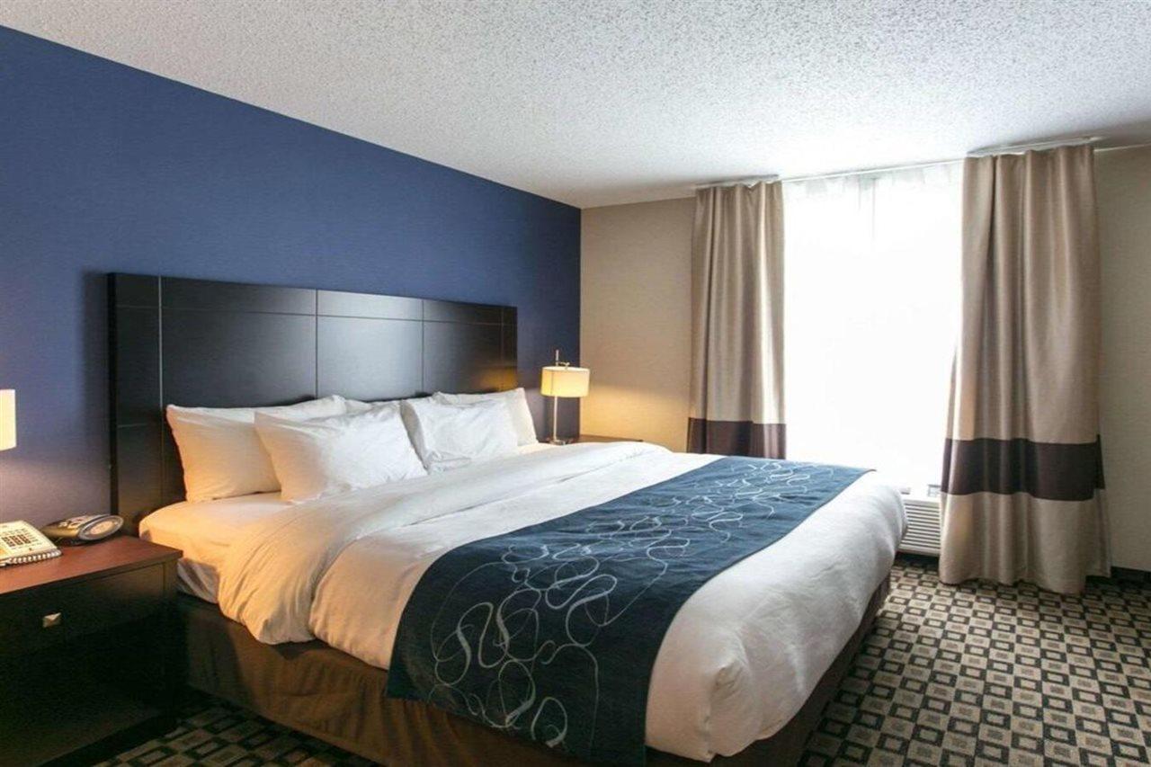 Comfort Suites Benton Harbor - St Joseph Экстерьер фото