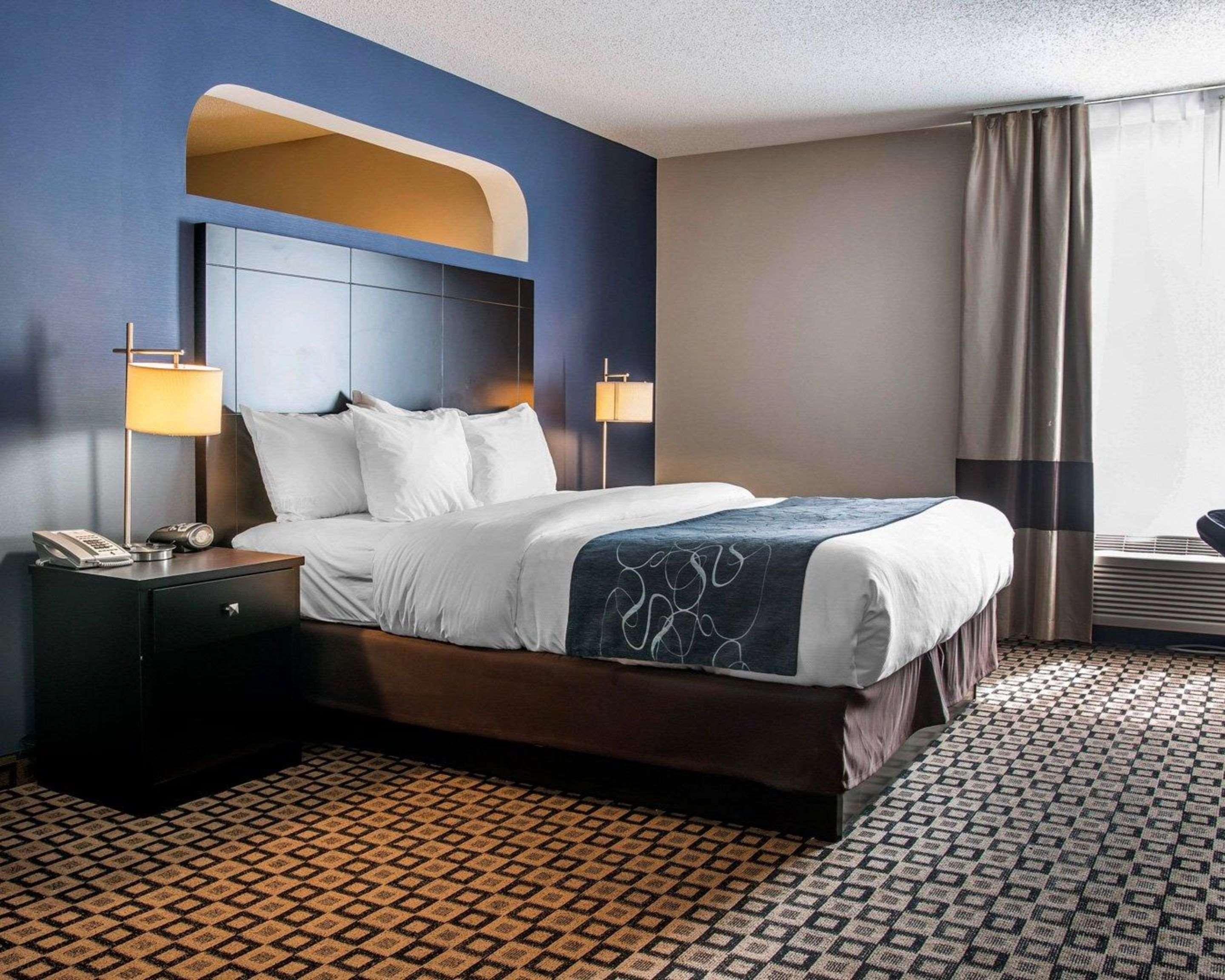 Comfort Suites Benton Harbor - St Joseph Экстерьер фото