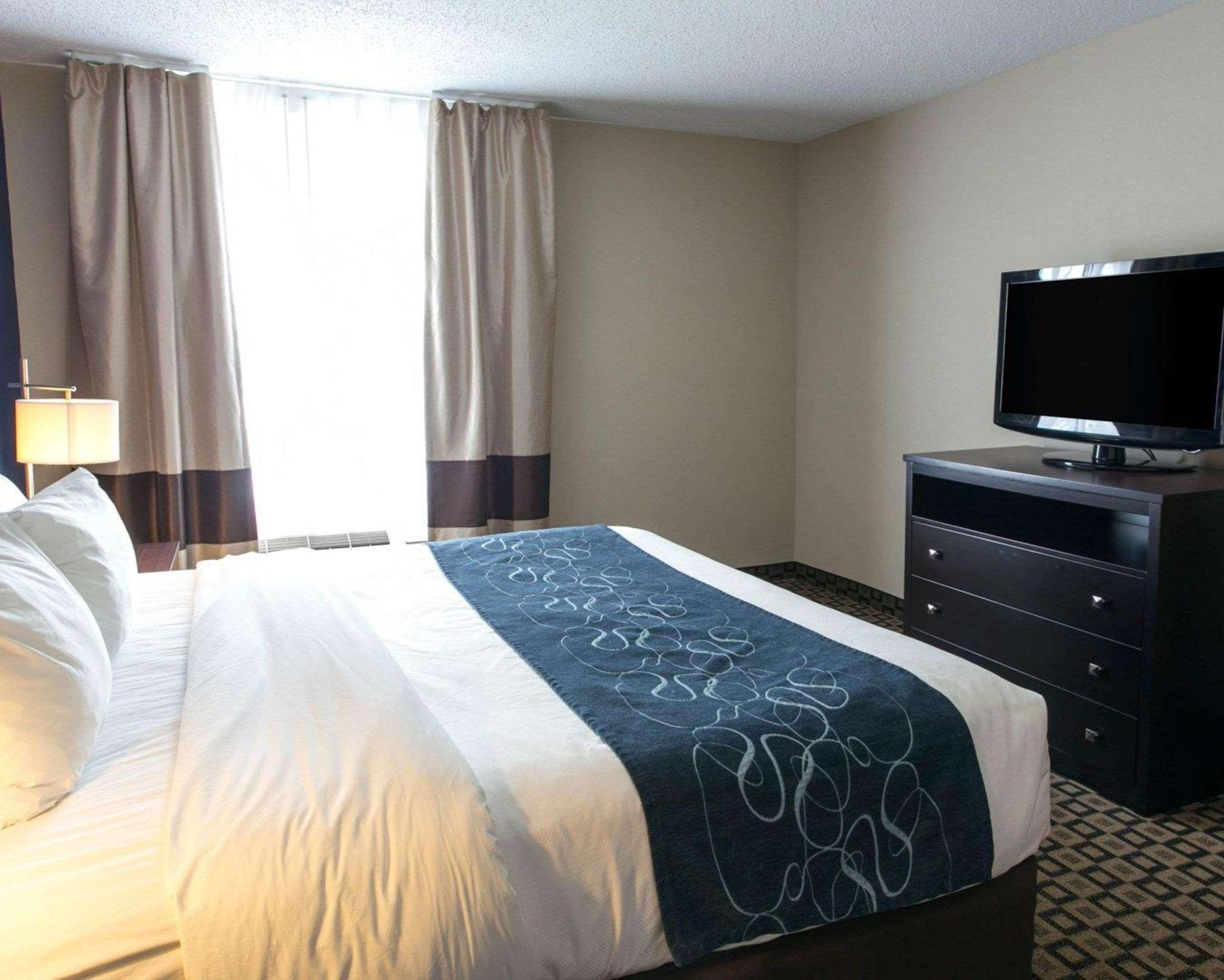 Comfort Suites Benton Harbor - St Joseph Экстерьер фото