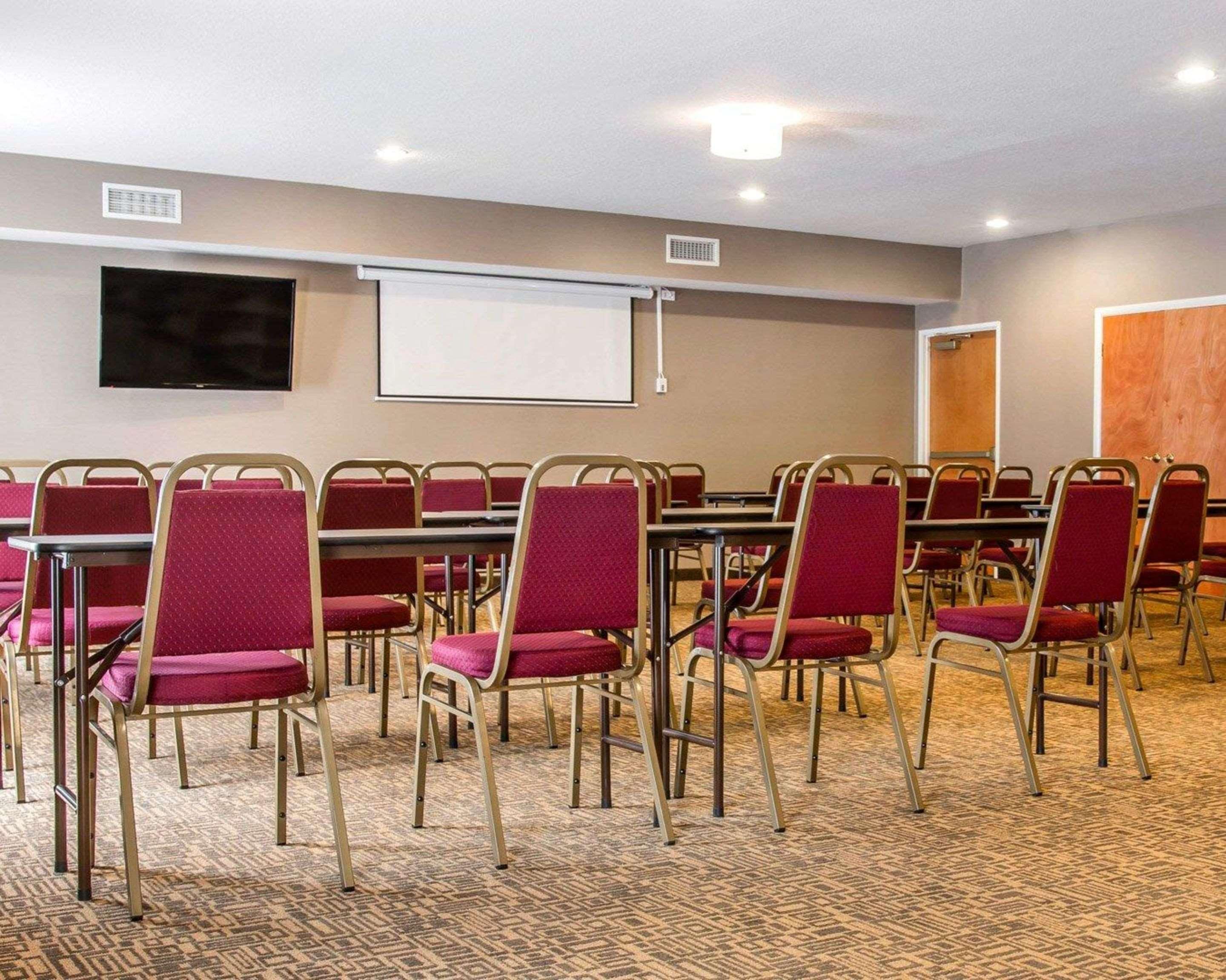 Comfort Suites Benton Harbor - St Joseph Экстерьер фото