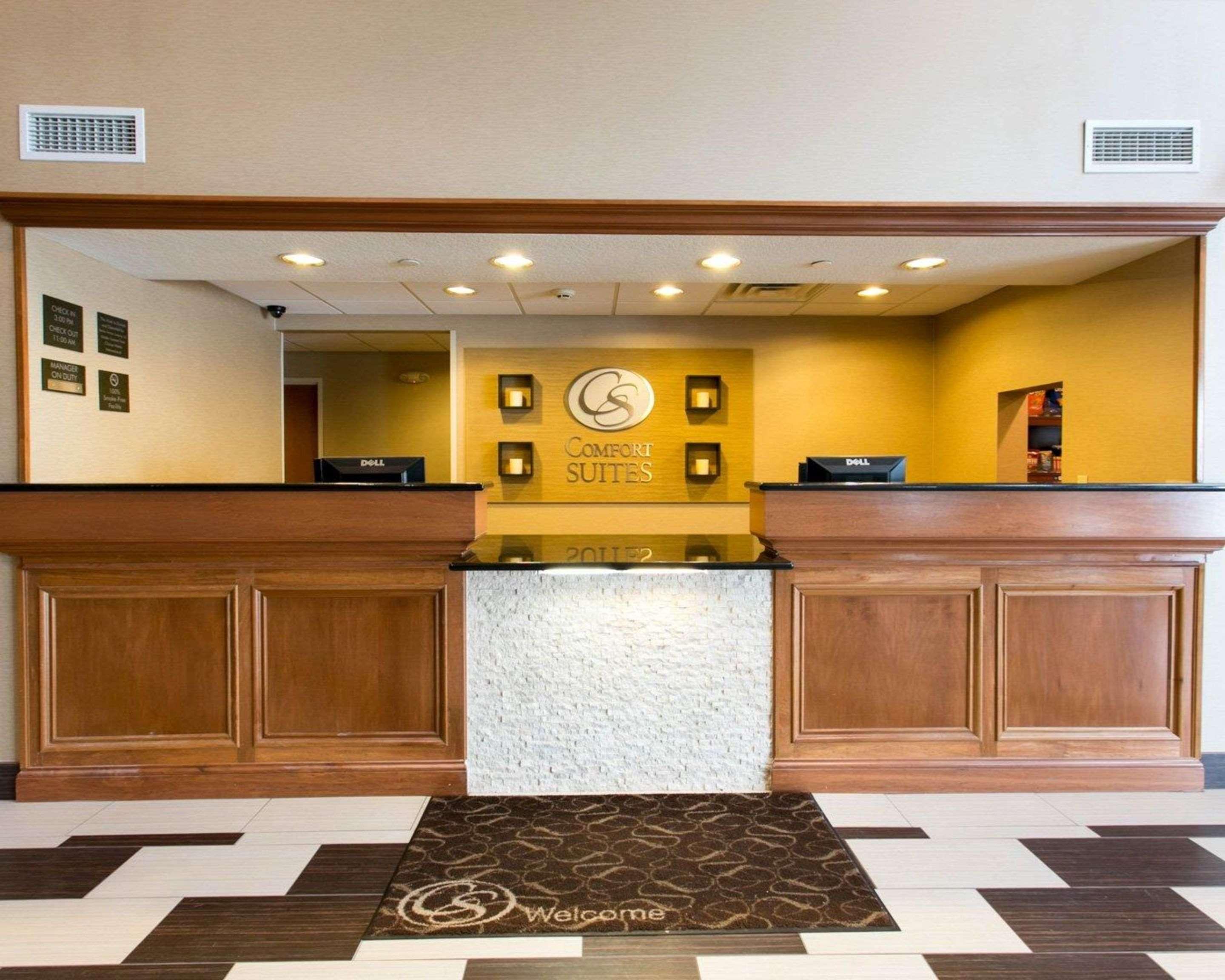 Comfort Suites Benton Harbor - St Joseph Экстерьер фото